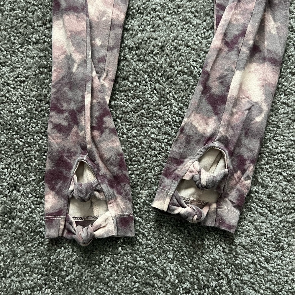 Old Navy Leggings - Picture 3 of 6